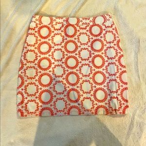 Banana republic skirt size 8 in great condition! Pink and white